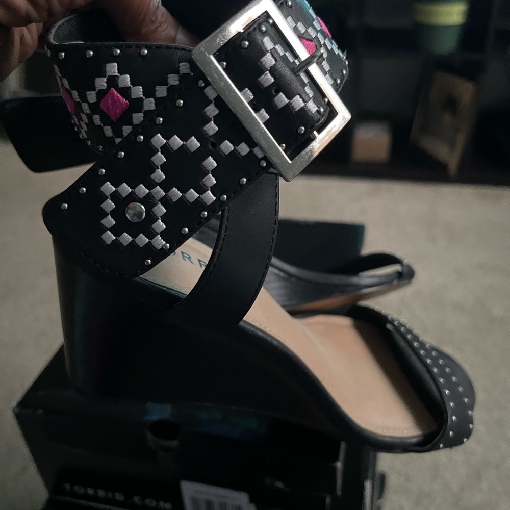 Multi Colored Boho Wedges - Picture 3 of 4